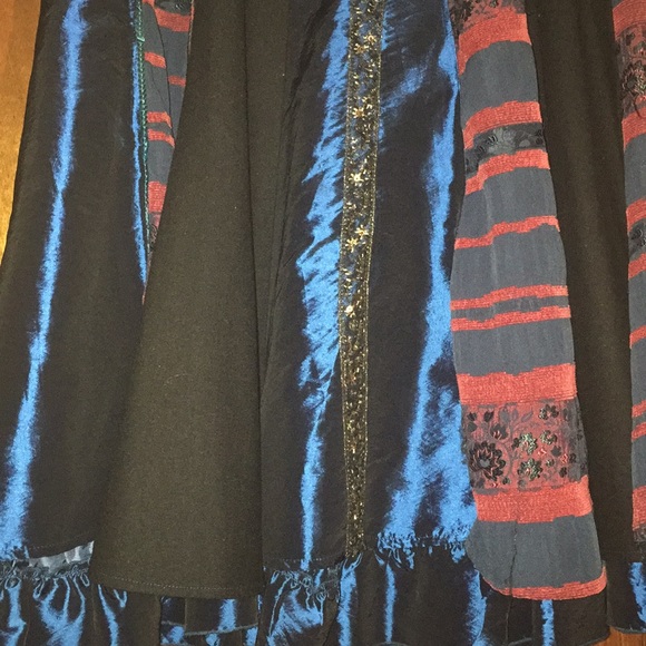 Multicolored ruffled skirt. - Picture 5 of 6